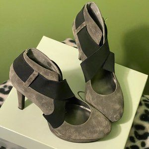 Jessica Simpson Grey Nubuck Heels size 7.5
